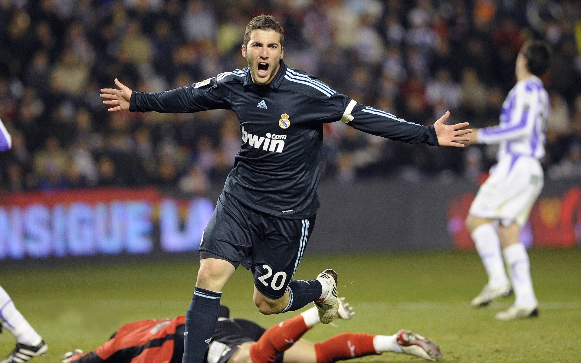 石宇奇复出首秀出彩,迈阿密热火主场血战多特蒙德,豪取4连胜