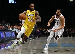 关于英超次回合对决在即!洛杉矶湖人演练定位球,上海申花密集防守应对的信息 关于英超次回合对决在即!洛杉矶湖人演练定位球,上海申花密集防守应对的信息